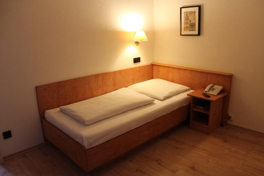 Hotel Gaya Bad Soden am Taunus Kamer foto